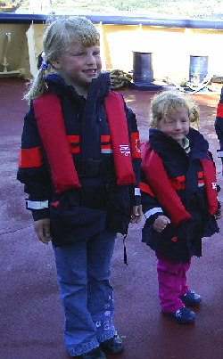 LIFEJACKET HIRE (2)